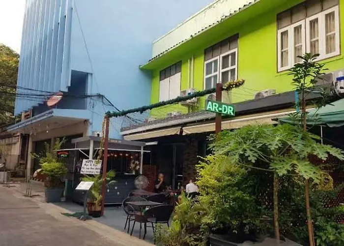 Green Box Hostel